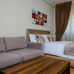 Class Porcelan Apartman *