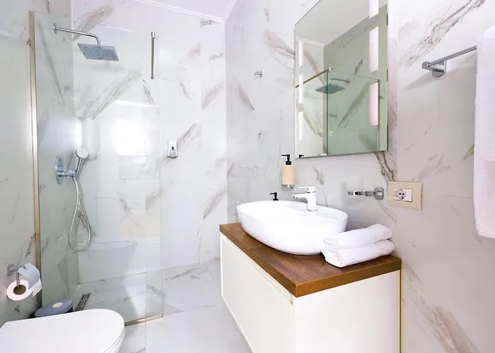 Class Porcelan Apartment Tirana