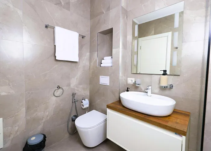 Class Porcelan Tirana